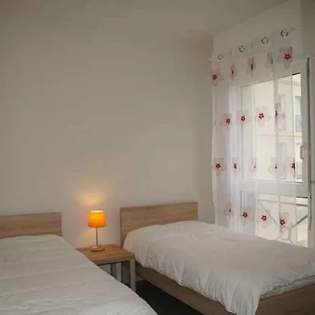 Welcoming In With Balcony Apartment Rochefort (Charente-Maritime)